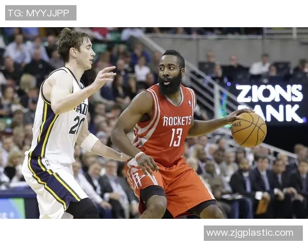 火箭队与爵士队激战正酣直播吧带你感受精彩瞬间