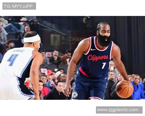 爵士队与快船队激战第4场争夺季后赛关键胜利的精彩对决